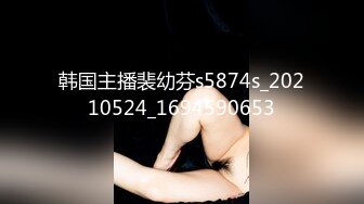 [MP4/ 562M] 乖巧的小少妇让小哥在镜头前玩弄，听狼友指挥互动撩骚，吃奶舔逼舔脚趾好骚啊