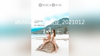 《顶级网红订阅》群狼求档Onlyfans百万粉丝撸铁健身教练Ellie私拍，与金主各种性爱自拍，前凸后翘身材无敌 (2)