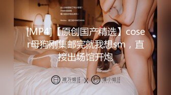 晚上偷窥隔壁打工妹洗澡意外偷拍到她和男友洗鸳鸯浴居然还干了起来