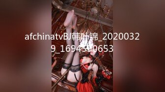 漂亮巨乳美眉 起来吃鸡了太阳都晒屁屁了 身材超丰满一大早被胖男友无套输出 差点内射 憋了一晚上