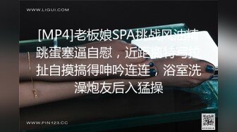 爸爸来了骚女儿很高兴，全程露脸沙发上激情还给舔逼呢，骚女儿把爸爸的鸡巴舔起来压在身下激情抽插好骚啊