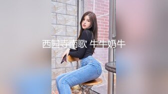 洗浴中心内部员工偷拍几个白白嫩嫩的美女洗澡泡汤