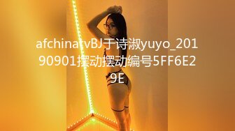 [MP4]气质红唇美少妇居家夫妻啪啪 穿上开档肉丝张开双腿舔逼 骑乘扶手上下套弄 抬腿侧入猛操后入大力猛操大屁股